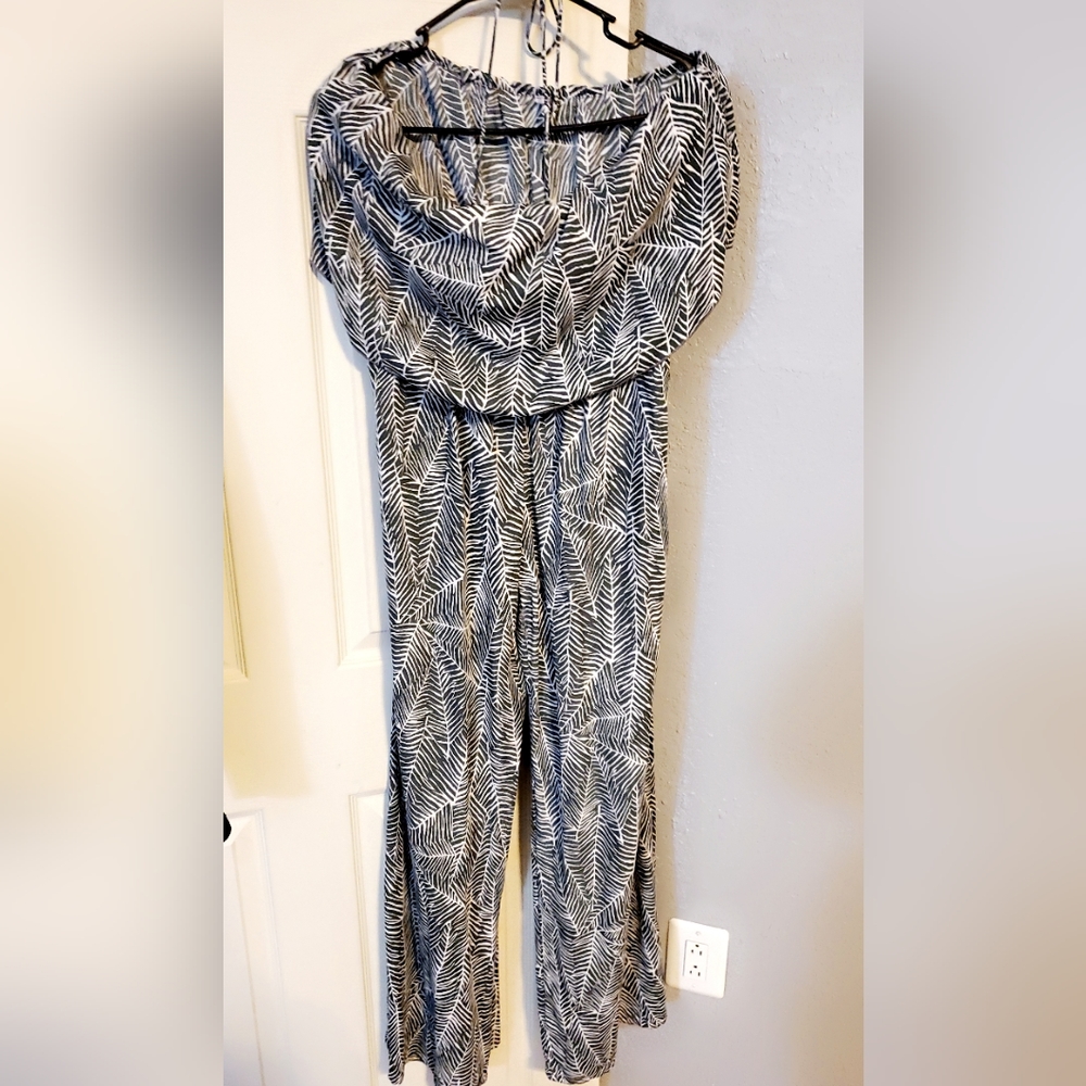 Dresses - Picture 7 of 7